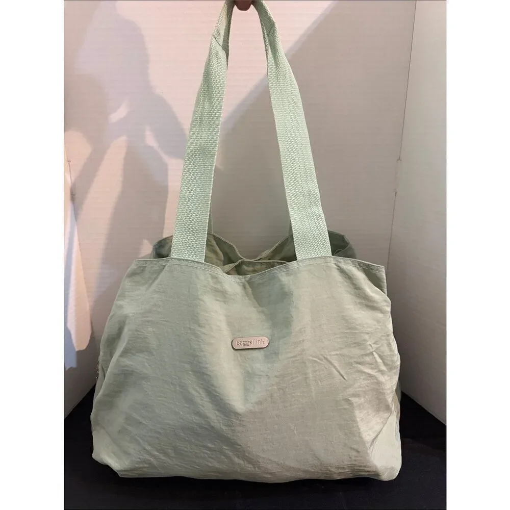 Baggallini Tote - Mint Green 3 Compartment Tote Bag w/Wide Straps